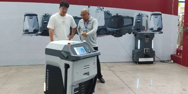 南京嘉得力Skywalker GT无人洗地机重磅亮相第17届台州工博会